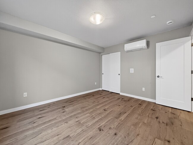 Building Photo - 1322 194th St SE