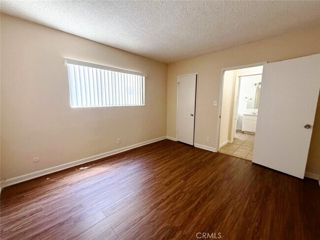 Building Photo - 8371 Northgate Ave