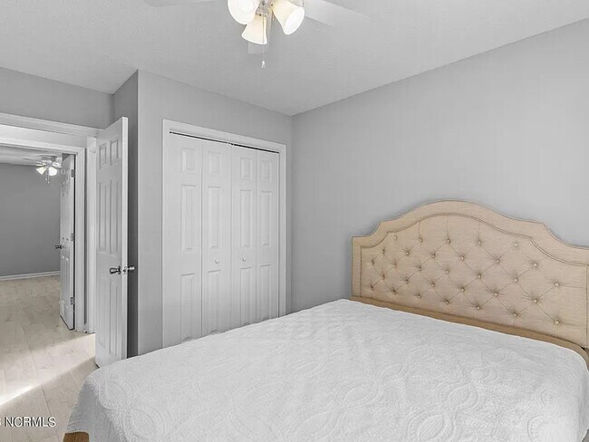 Building Photo - 11 Court 8 NW Dr