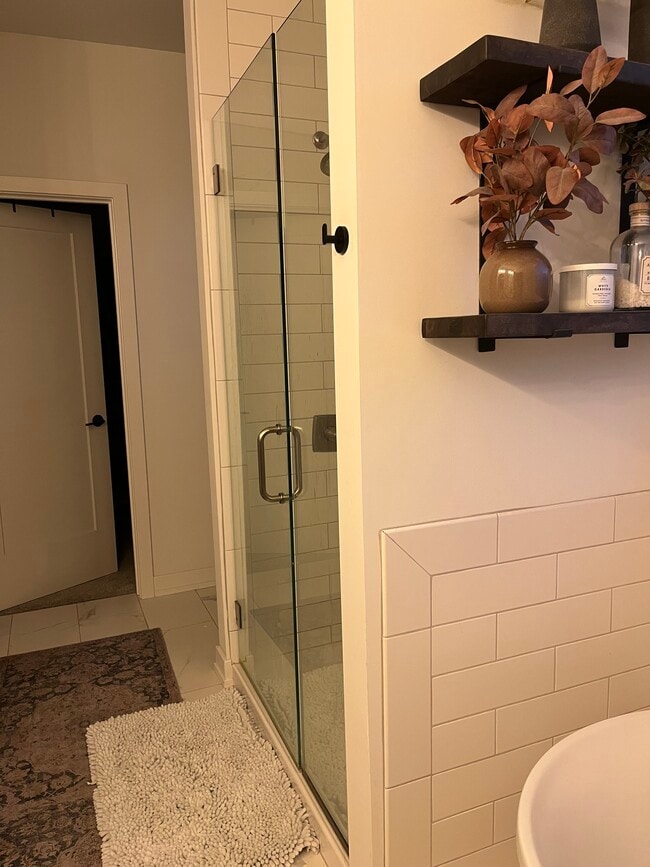 Building Photo - 2240 N Traveller Dr