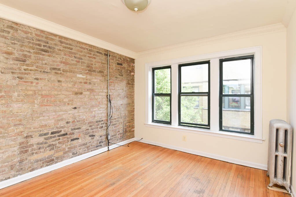 Building Photo - 2334.5 N Spaulding Ave