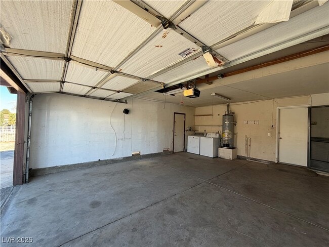 Building Photo - 1560 Elaine Dr