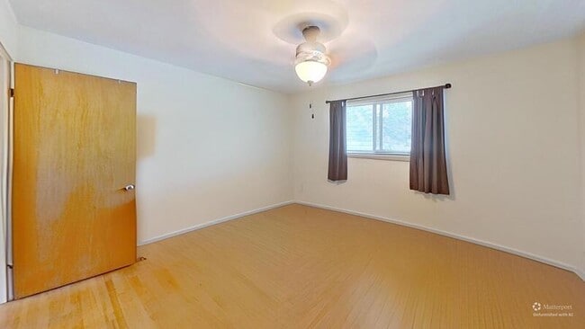 Building Photo - 4030 S Fox St