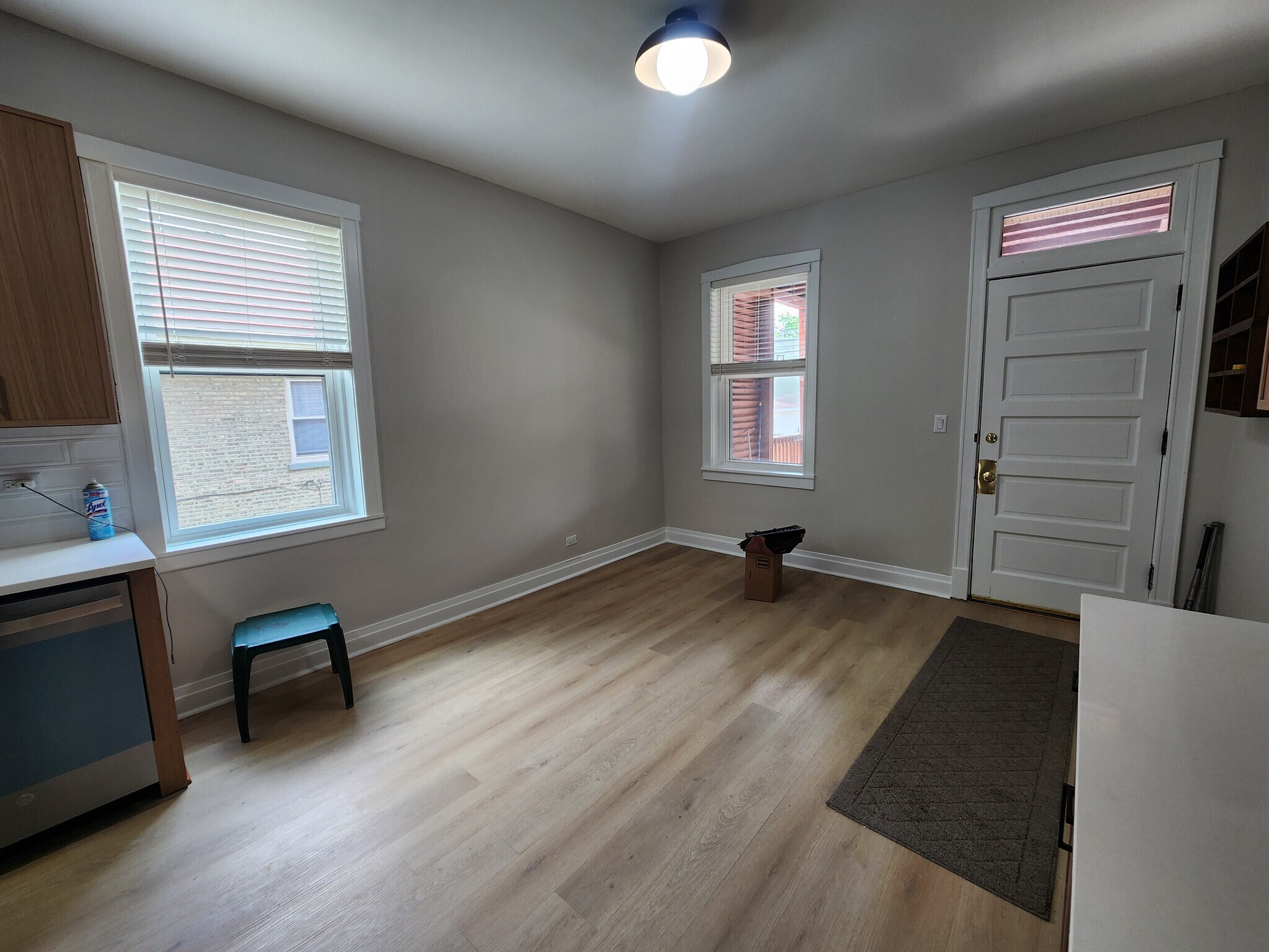 Building Photo - 5453 W Giddings St