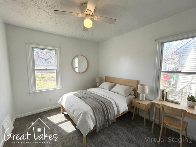 Building Photo - Stunning 3 Bedroom 1 Bathroom now available for rent