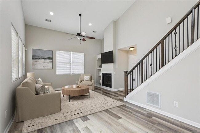 Building Photo - 283 Hiawassee Dr