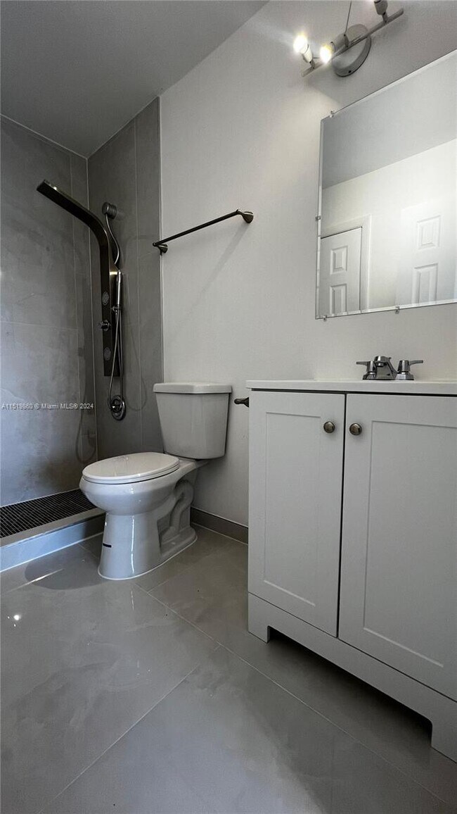 Building Photo - 2790 W 60th St