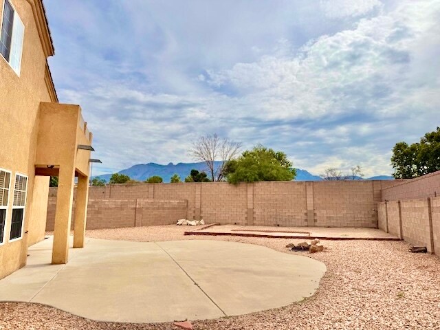 Building Photo - 8724 Cuevita Ct NE