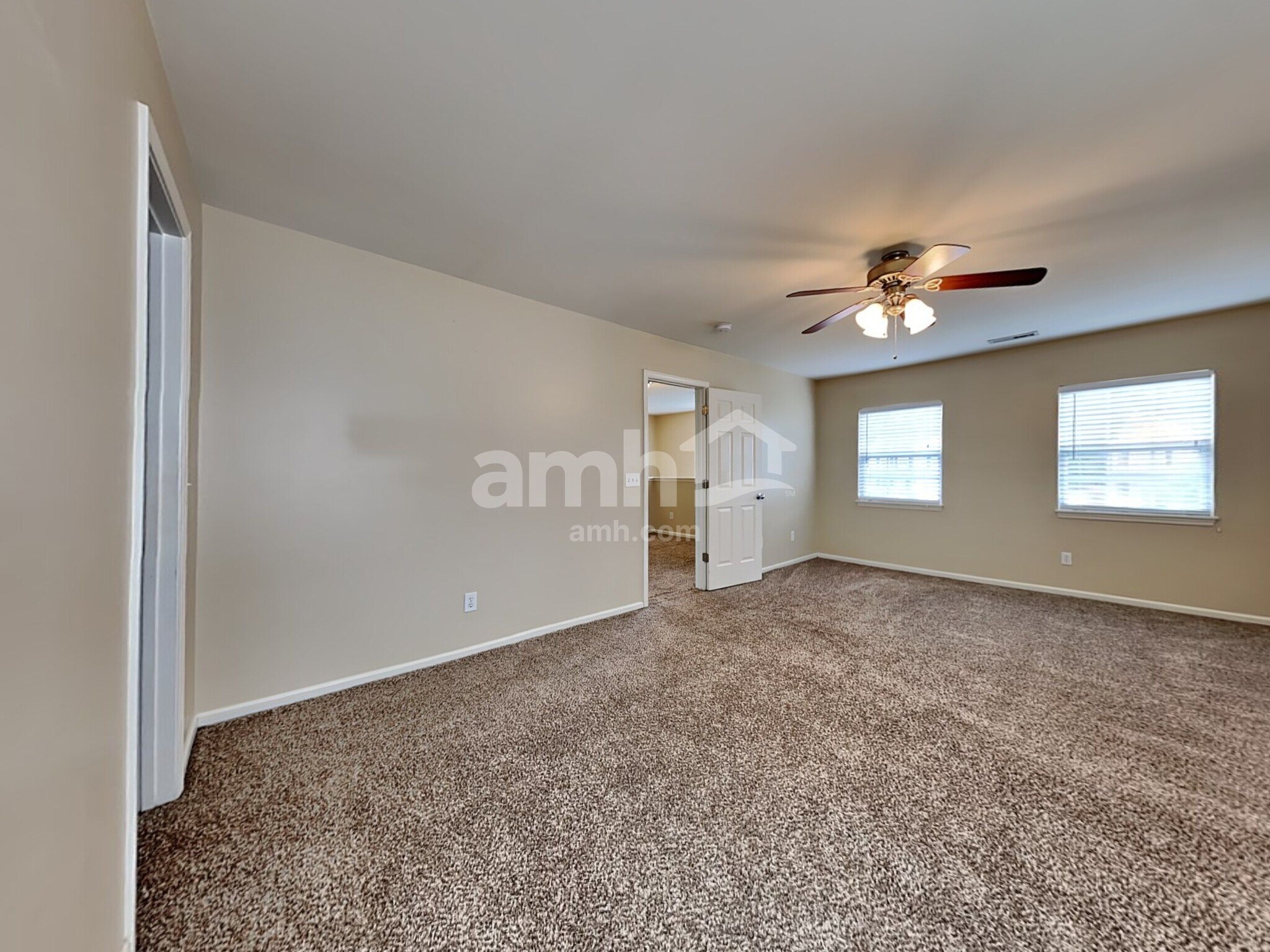 Building Photo - 4999 Ballantine Dr