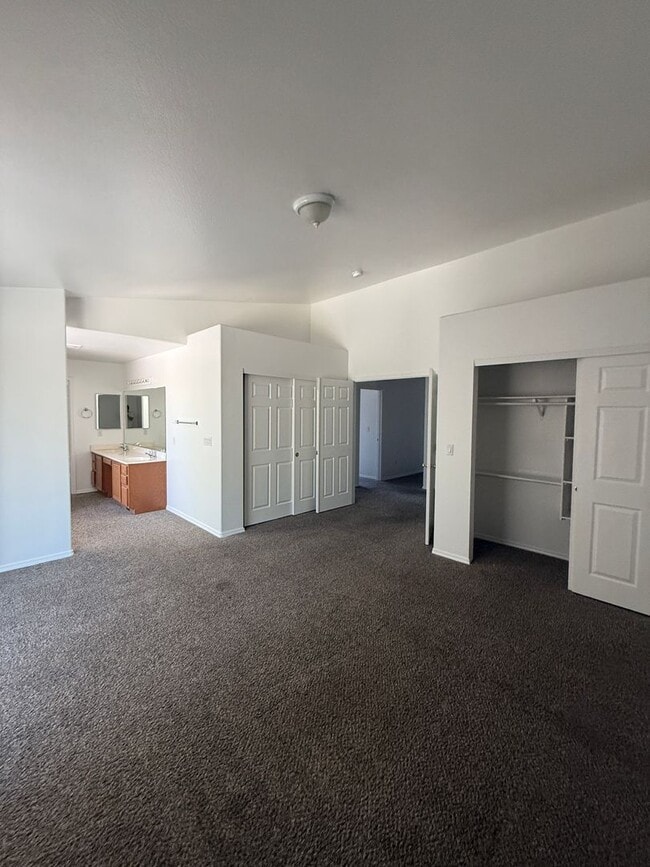 Building Photo - 2505 Nimbus Ct