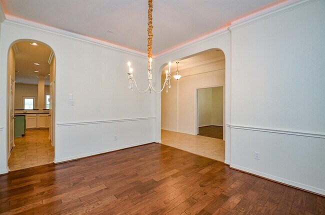 Building Photo - 7706 Bayou Green Ln