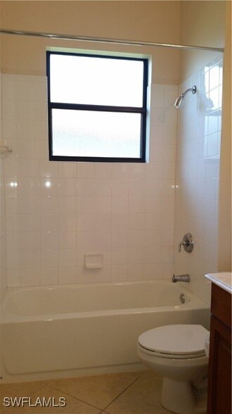 Building Photo - 10153 Avalon Lake Cir