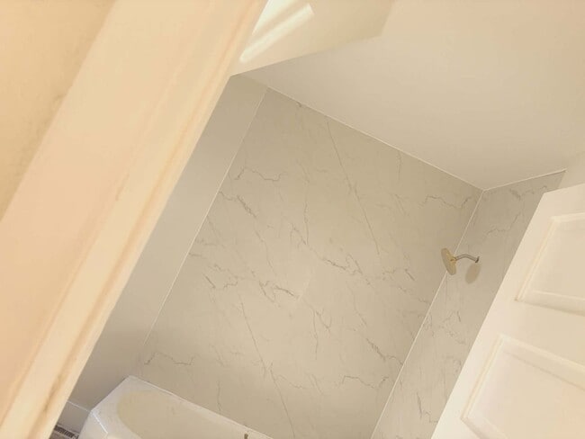 Building Photo - 2410 W Douglas Ave