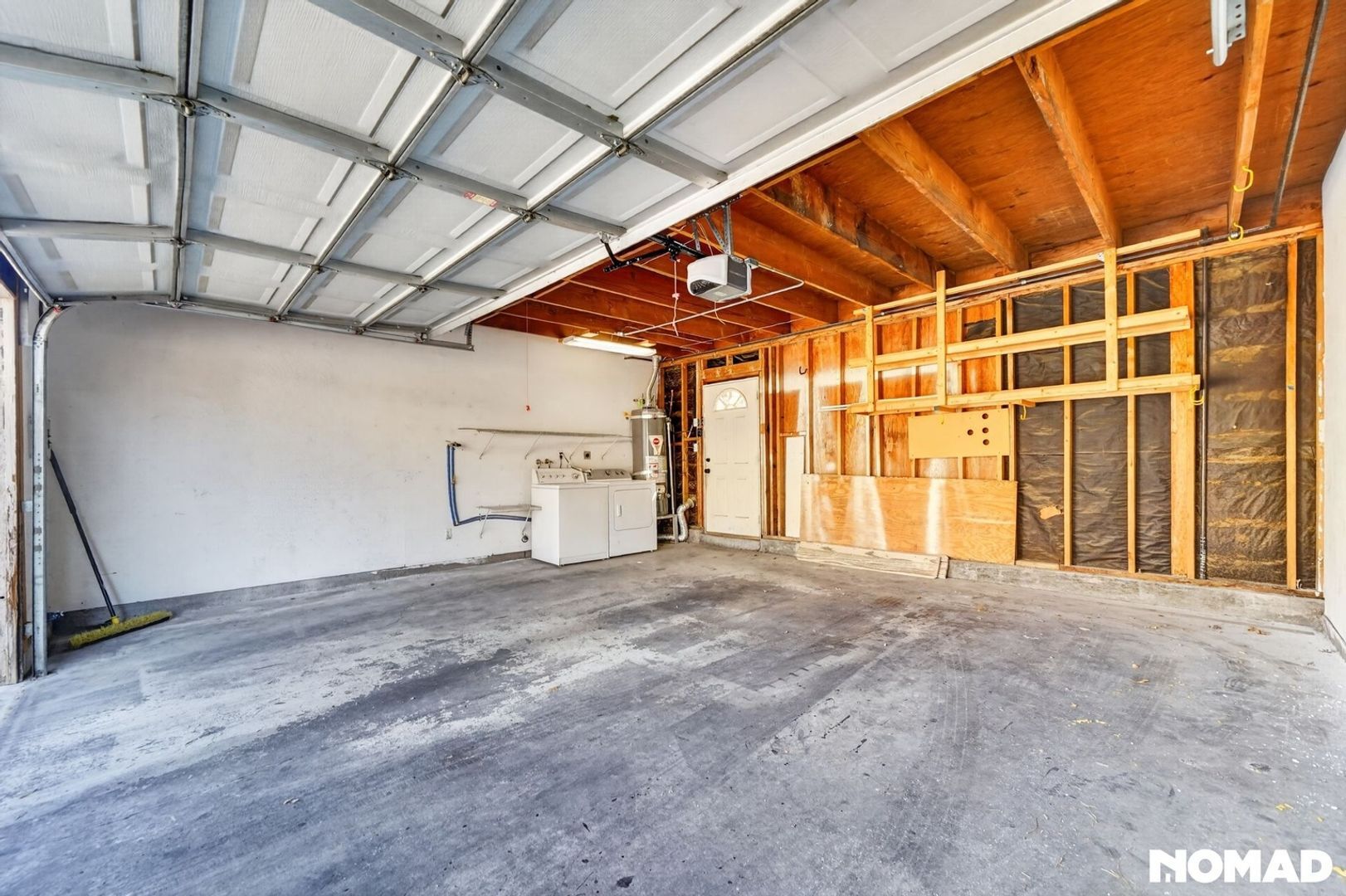 Building Photo - 4628 Michillinda Ln