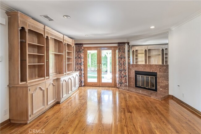 Building Photo - 12235 Shady Hollow Ln