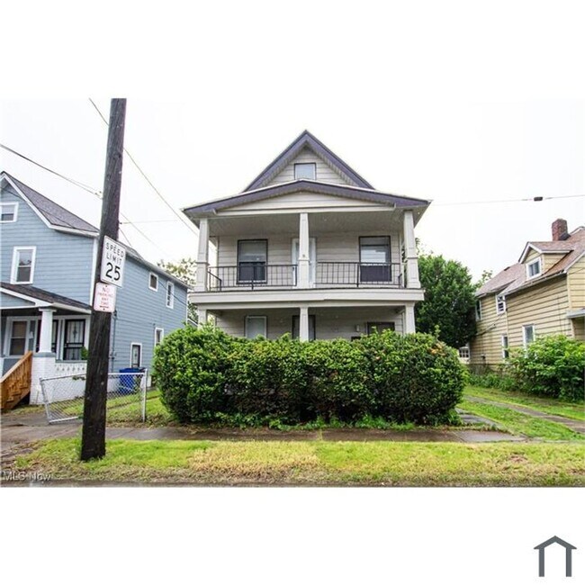 Building Photo - 5806 Bonna Ave