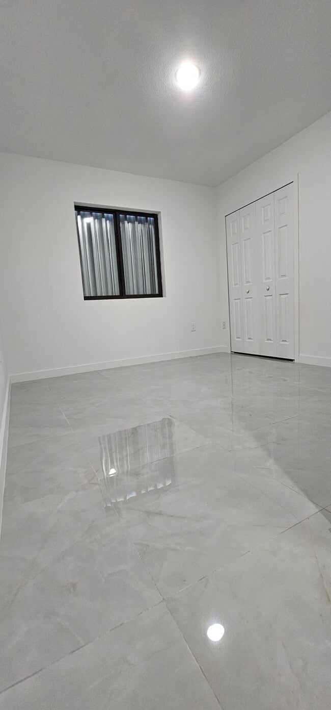 Building Photo - 2970 NW 48th St