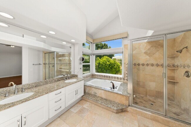 Building Photo - Stunning 4BR + Office/Den, 3BA View Home with 3-Car Garage!
