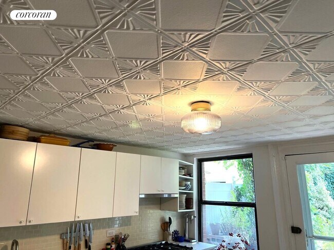 Building Photo - 46 1st Pl