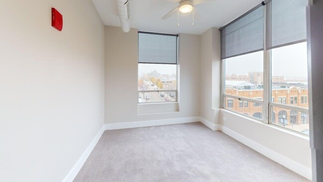 Building Photo - 40 Dupage Ct