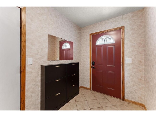 Building Photo - 783 Hiawatha Ave