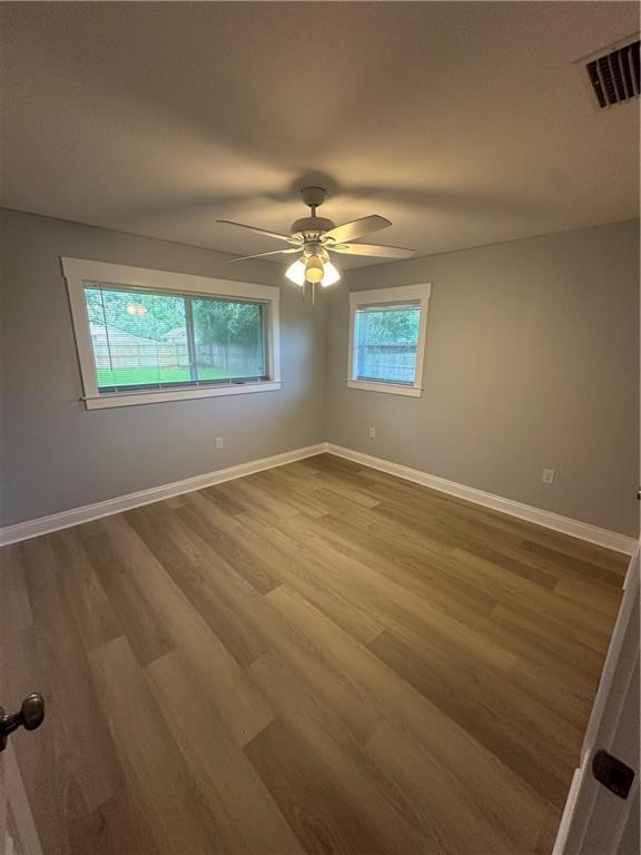 Building Photo - 311 W Marigold Ave
