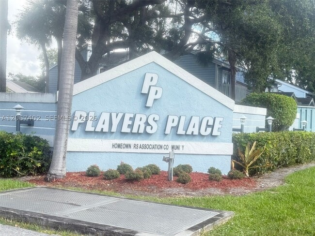Building Photo - 1923 Players 1923