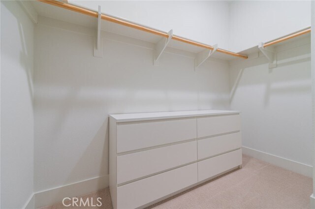 Building Photo - 119 Novel