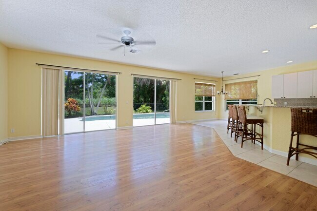 Building Photo - 248 Bluejay Ln
