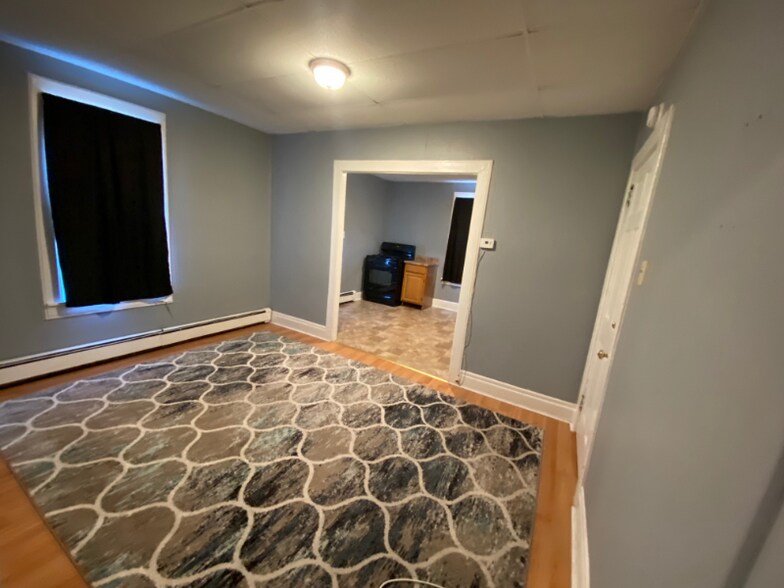 Building Photo - 157 W High St