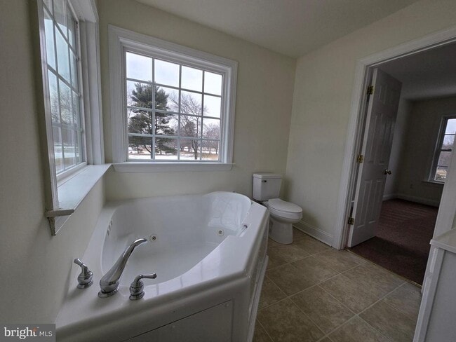 Building Photo - 271 Ashton Ct