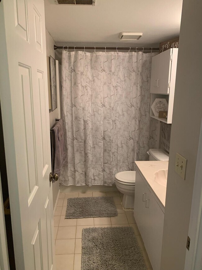 Building Photo - 9177 Wrenwood Ln