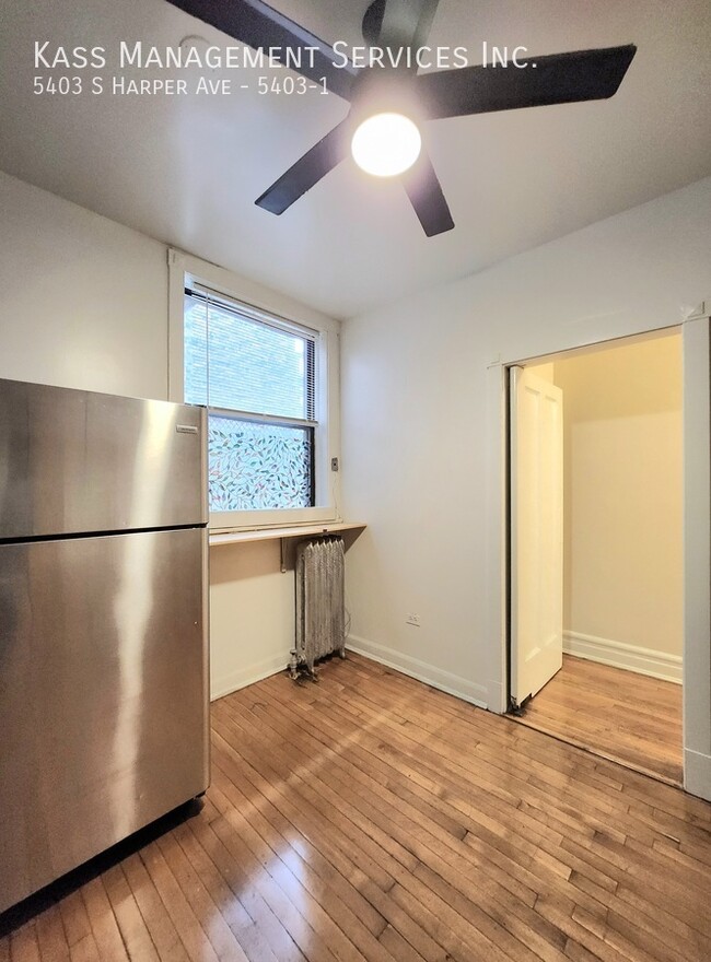 Building Photo - Spacious 3 Bed in Hyde Park, Steps to Univ...