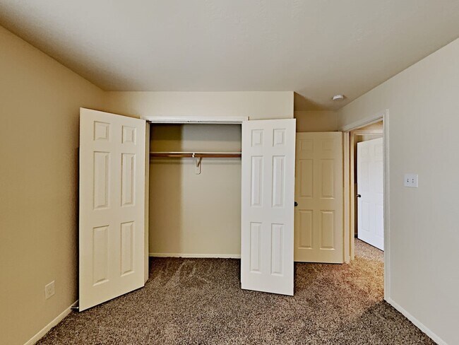 Building Photo - 2411 Lago Mirado Wy