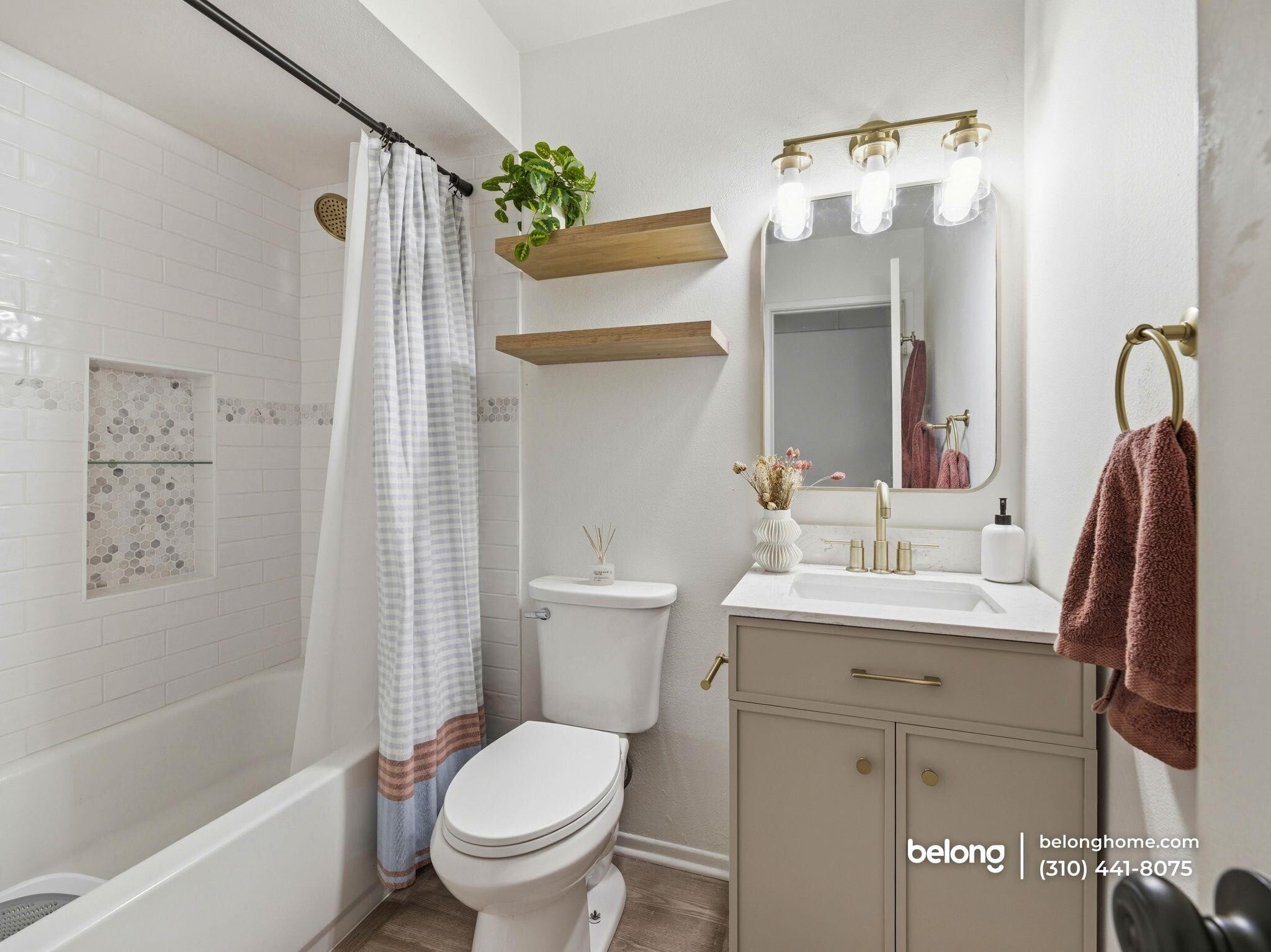 Building Photo - 26914 Flo Ln