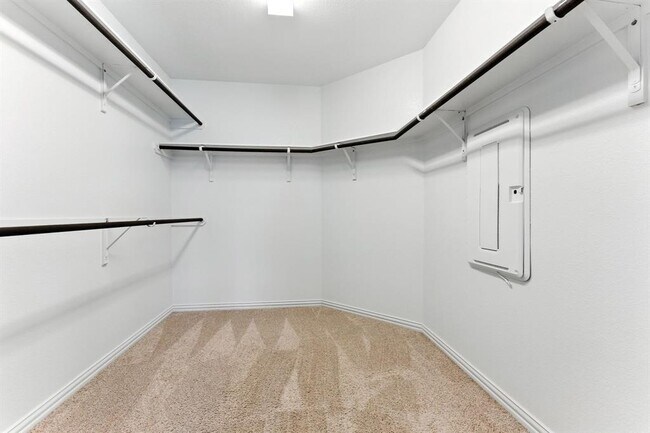 Building Photo - 237 Red Granite Dr