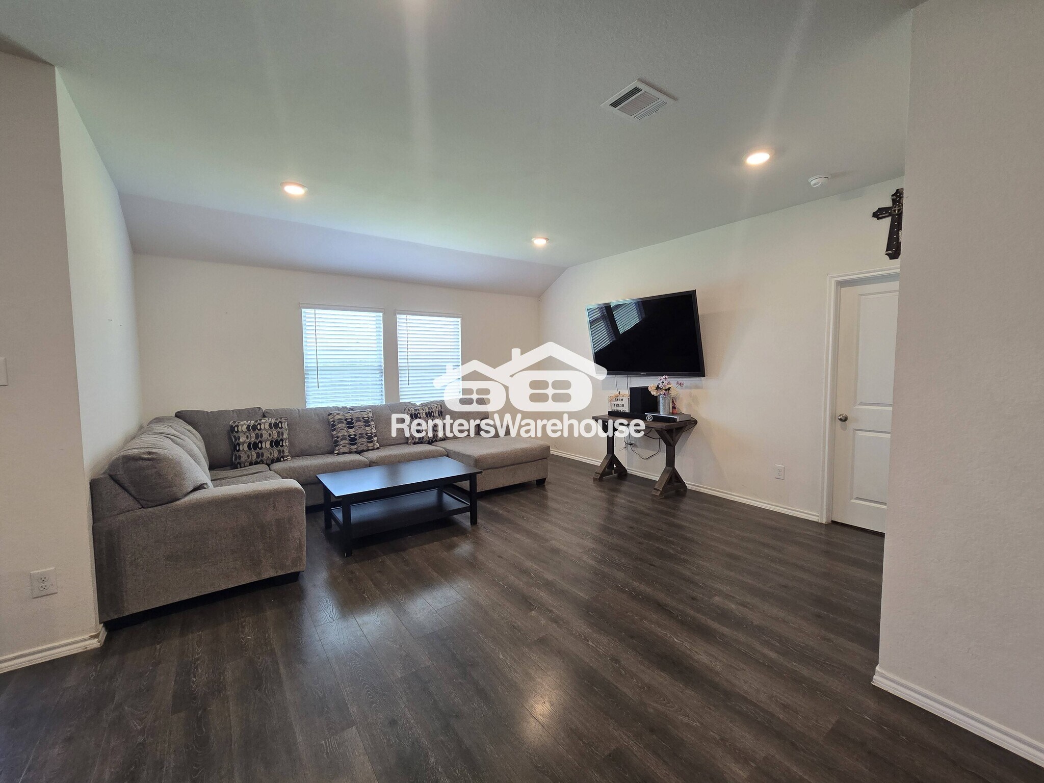 Building Photo - 616 Chuck Wagon Dr
