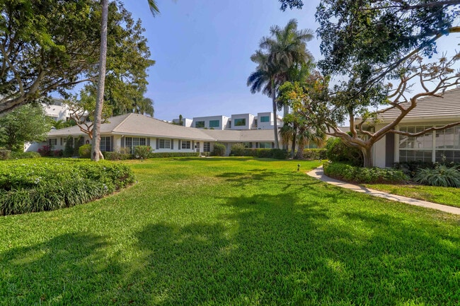 Building Photo - 1004 Langer Way