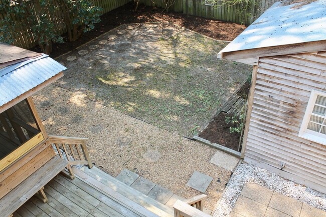 Building Photo - Spacious, Open Floor Plan at the end of 81...