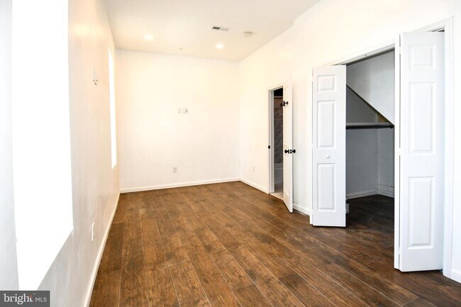 Building Photo - The Jefferson Apartment