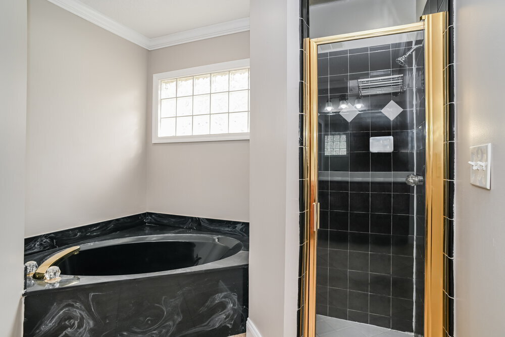 Building Photo - 3015 Hickory Glen Dr