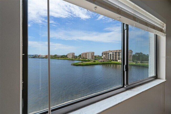 Building Photo - 8211 Brent St