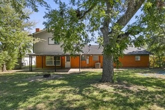 Building Photo - 5720 Wharton Dr