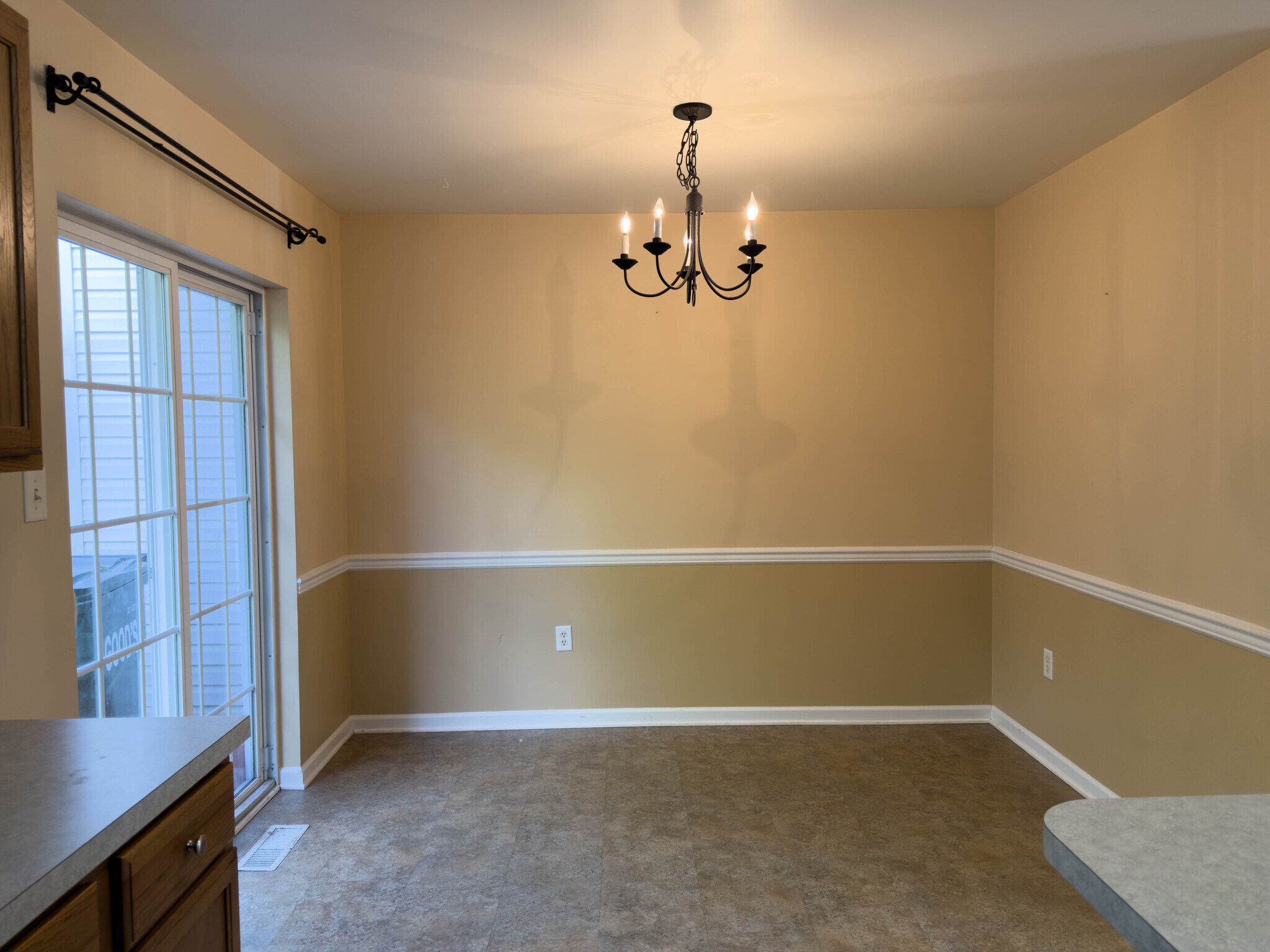 Building Photo - 562 Wood Duck Dr