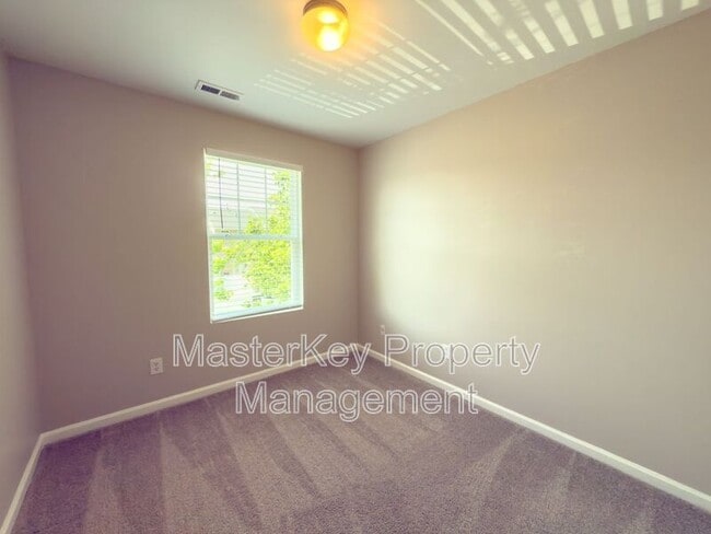 Building Photo - 506 Bayou Ct