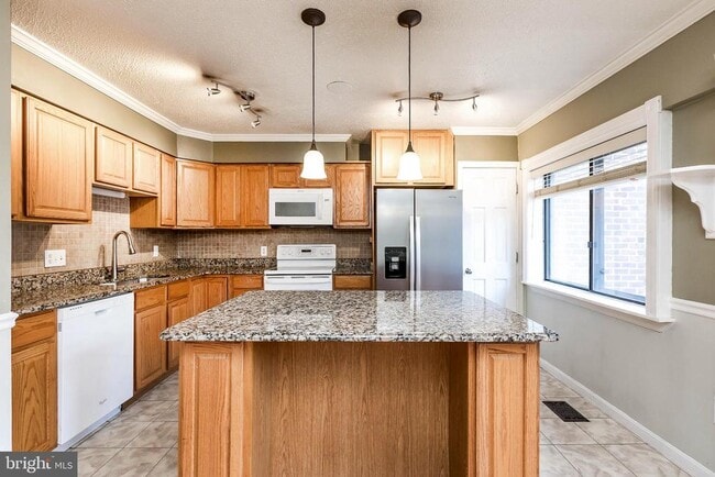 Building Photo - 5438 Ring Dove Ln