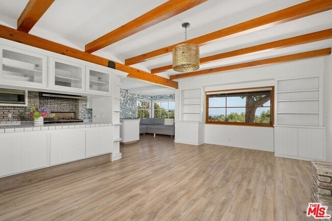 Building Photo - 6363 Sycamore Meadows Dr