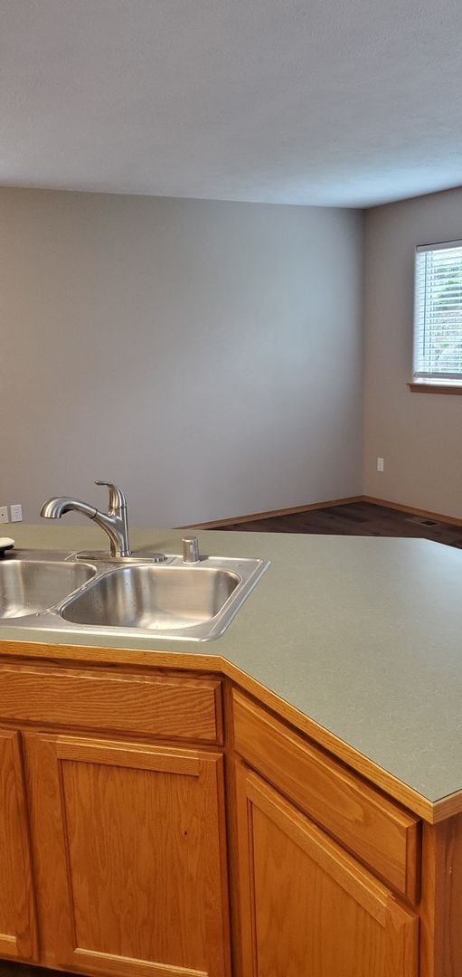 Building Photo - 3 Bedroom 2.5 Bath Home In Eagle Ridge - A...
