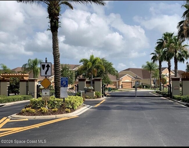 Building Photo - 5710 Claiborne St