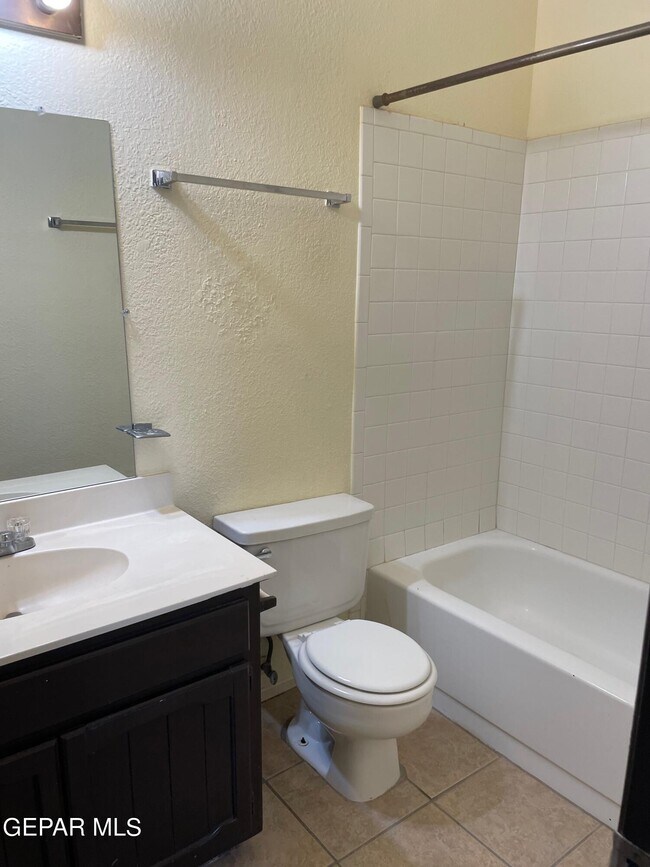 Building Photo - 1504 Monte Sanders Ln